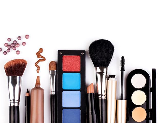 Things You Need To Know Before Buying Makeup Online