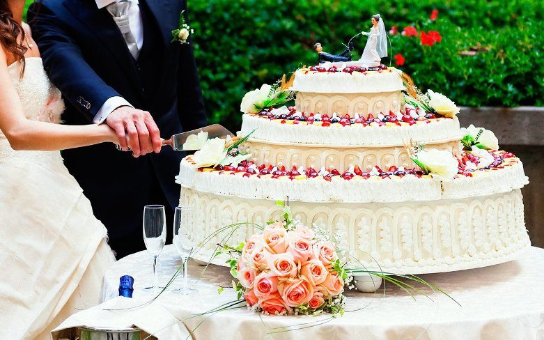 Things to consider when choosing a wedding cake